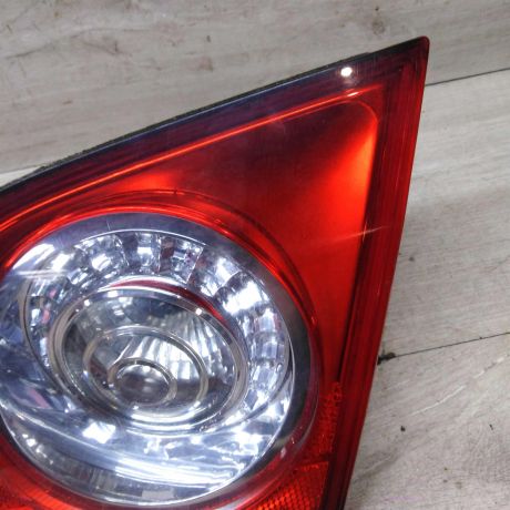 fonar-zadnii-pravyi-na-krysku-bagaznika-volkswagen-passat-b6-sedan-art-61105-big-5