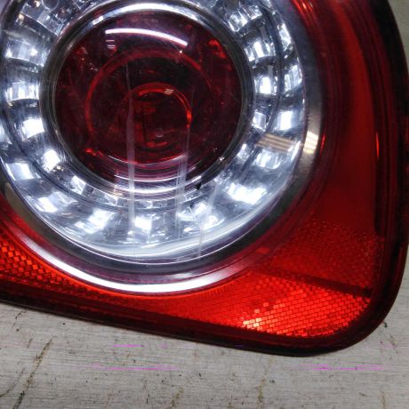 fonar-zadnii-levyi-na-krysku-bagaznika-volkswagen-passat-b6-sedan-art-61155-big-2