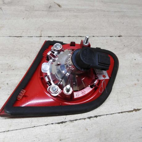 fonar-zadnii-levyi-na-krysku-bagaznika-volkswagen-passat-b6-sedan-art-61155-big-5