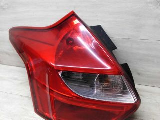 fonar-zadnii-levyi-xetcbek-ford-focus-3-art-61426