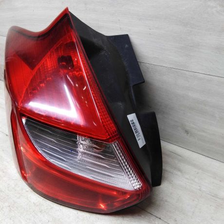 fonar-zadnii-levyi-xetcbek-ford-focus-3-art-61426-big-4