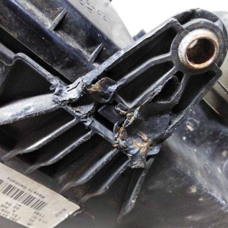 fara-pravaia-volkswagen-passat-b5-gp-remont-niznego-kronsteina-art-61455-big-3