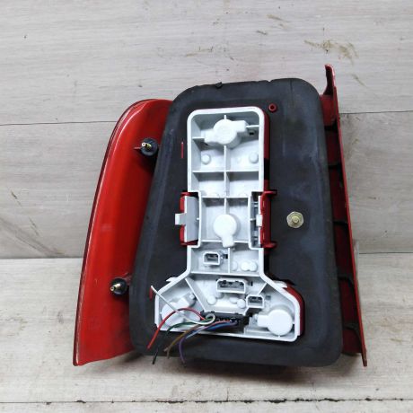 fonar-zadnii-pravyi-sedan-volkswagen-passat-b5-art-61580-big-1