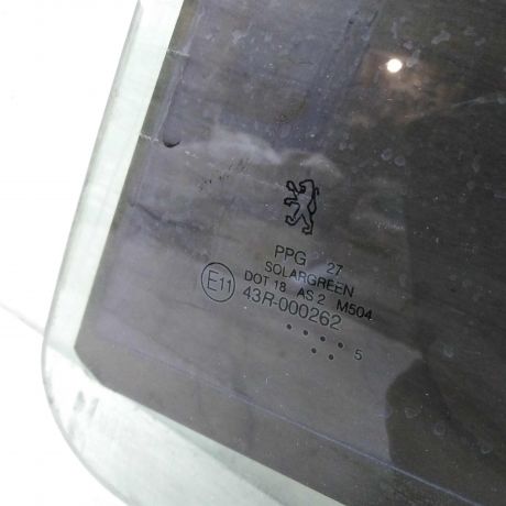 steklo-dveri-zadnee-levoe-steklo-sedan-peugeot-407-art-62091-big-1
