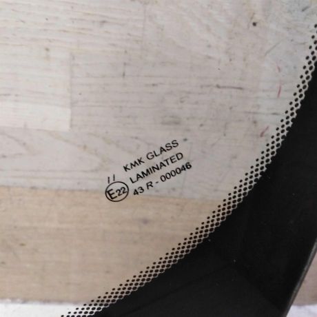 steklo-lobovoe-defekt-peugeot-407-art-62184-big-2