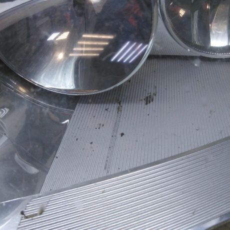 fara-levaia-volkswagen-sharan-rest-griaz-vnutri-art-62360-big-3