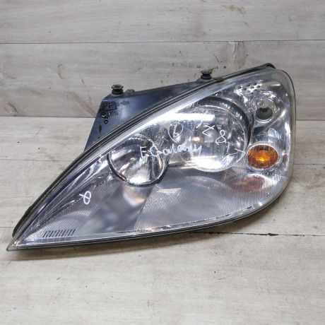 fara-levaia-ford-galaxy-art-62362-big-0