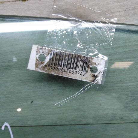 steklo-dveri-perednee-pravoe-toyota-avensis-iii-t27-art-62511-big-1