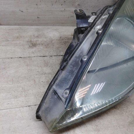 fara-levaia-ford-focus-1-dorestailing-defekt-art-62551-big-2