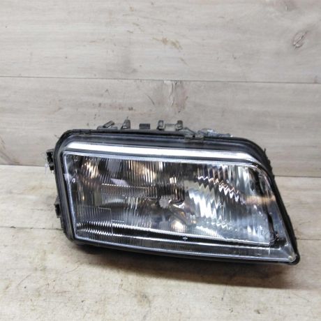 fara-pravaia-audi-a4-b5-defekt-art-62643-big-0