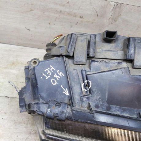 fara-pravaia-audi-a4-b5-defekt-art-62643-big-9