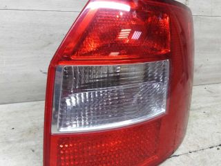 fonar-zadnii-pravyi-audi-a4-b6-8e-universal-art-62929