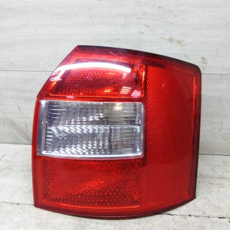 fonar-zadnii-pravyi-audi-a4-b6-8e-universal-art-62929-big-5