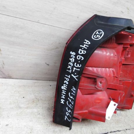 fonar-zadnii-levyi-audi-a4-b6-8e-universal-defekt-art-62931-big-4