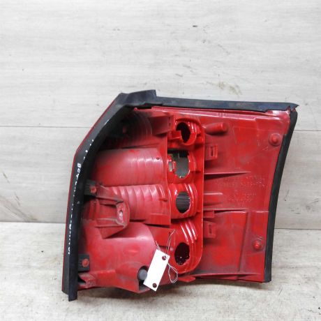 fonar-zadnii-levyi-audi-a4-b6-8e-universal-defekt-art-62931-big-6