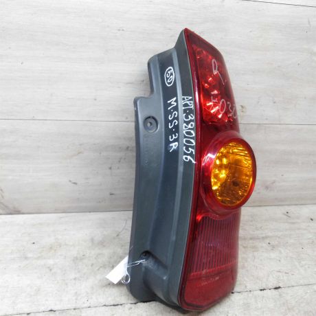 fonar-zadnii-pravyi-mitsubishi-space-star-art-62970-big-3