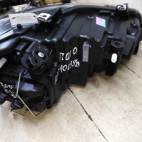 fara-levaia-volkswagen-polo-v-sedan-novaia-ne-original-art-63007-big-4