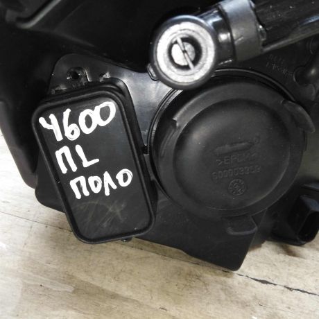 fara-levaia-volkswagen-polo-v-sedan-novaia-art-63009-big-1