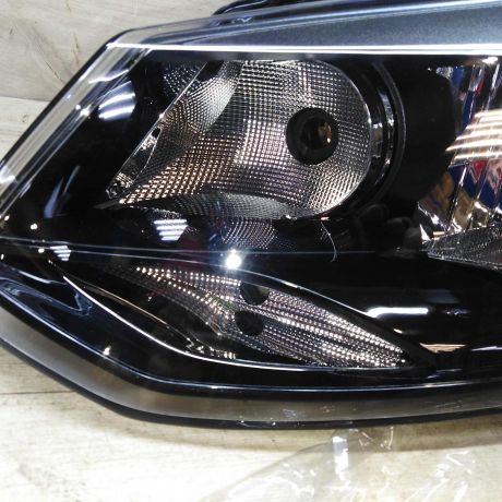 fara-levaia-volkswagen-polo-v-sedan-novaia-art-63009-big-8