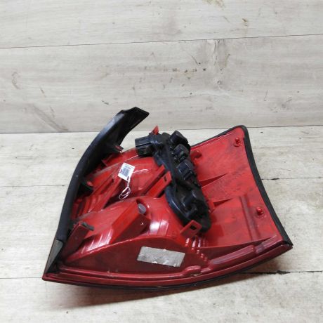 fonar-zadnii-levyi-universal-audi-a4-b6-8e-art-63012-big-3