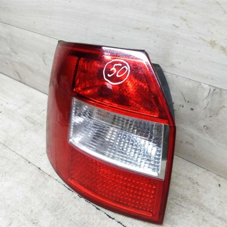 fonar-zadnii-levyi-universal-audi-a4-b6-8e-art-63012-big-4