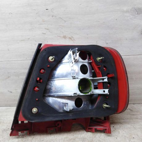 fonar-zadnii-levyi-sedan-audi-a4-b5-restailing-bu-original-art-63105-big-1