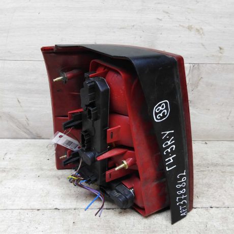 fonar-zadnii-pravyi-volkswagen-golf-4-universal-bu-art-63108-big-4