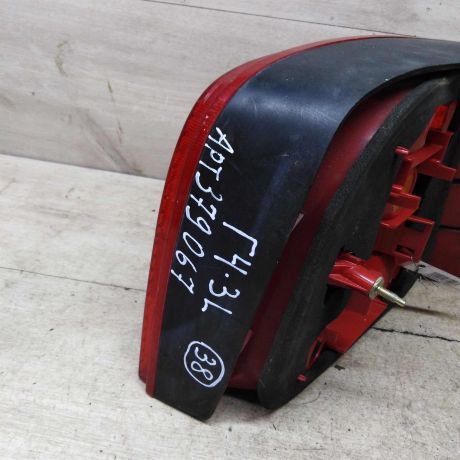 fonar-zadnii-volkswagen-golf-4-xetcbek-defekt-na-foto-art-63111-big-3