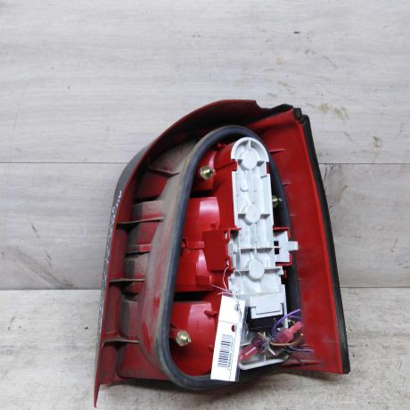 fonar-zadnii-levyi-universal-audi-a4-b5-art-63168-big-2