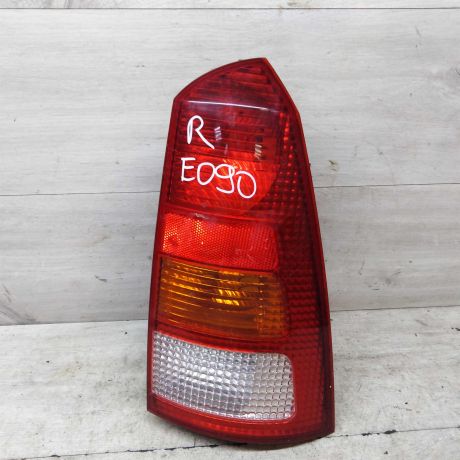 fonar-zadnii-pravyi-universal-ford-focus-1-art-63331-big-0