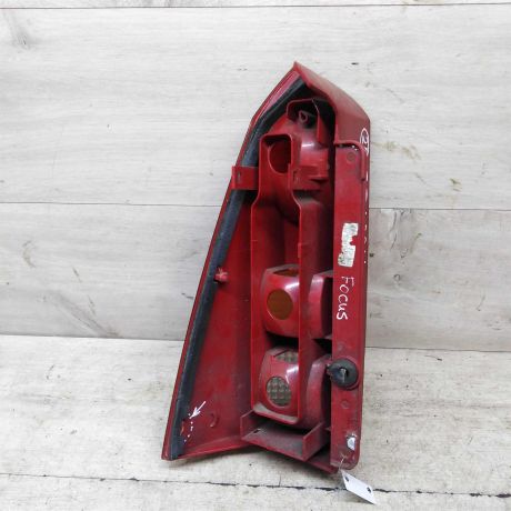 fonar-zadnii-pravyi-universal-ford-focus-1-art-63331-big-2