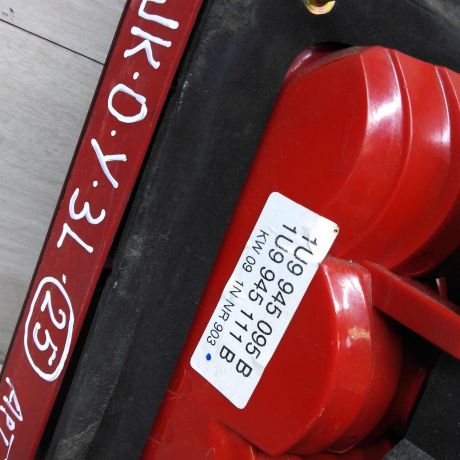 fonar-zadnii-levyi-skoda-octavia-tour-universal-bu-art-63361-big-2