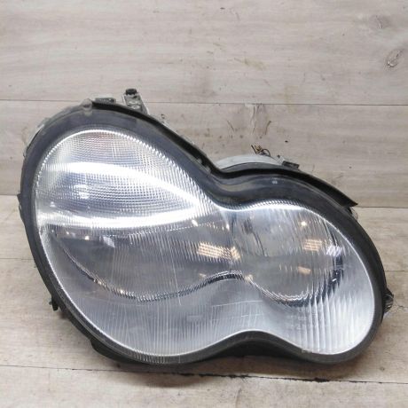 fara-pravaia-mercedes-w203-sedan-art-63503-big-0