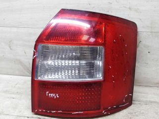 fonar-zadnii-pravyi-universal-defekt-audi-a4-b6-8e-art-63640