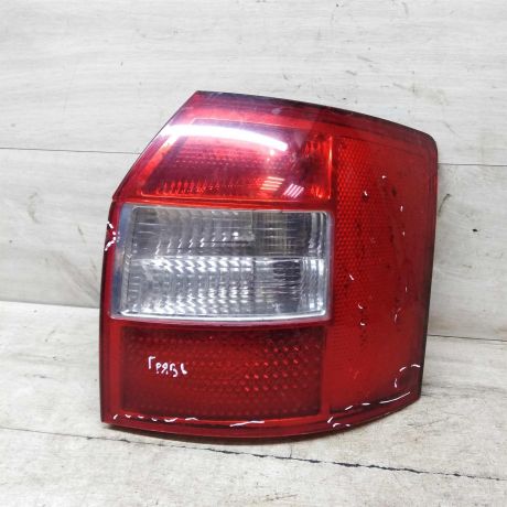 fonar-zadnii-pravyi-universal-defekt-audi-a4-b6-8e-art-63640-big-0