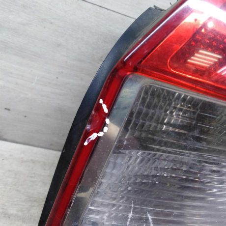 fonar-zadnii-pravyi-universal-defekt-audi-a4-b6-8e-art-63640-big-5