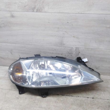 fara-pravaia-renault-megane-1-restail-art-63735-big-0