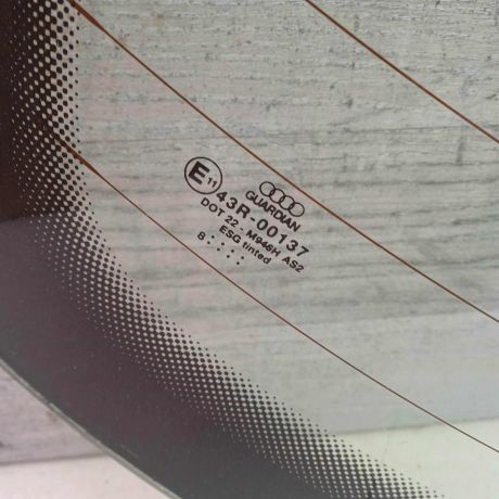 steklo-zadnee-s-obogrevom-audi-a4-b5-sedan-art-63843-big-2