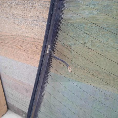 steklo-zadnee-s-obogrevom-audi-a4-b5-sedan-art-63843-big-3