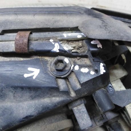 fara-pravaia-opel-vectra-b-defekt-art-63873-big-9