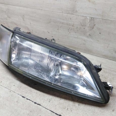 fara-pravaia-opel-vectra-b-defekt-art-63873-big-6