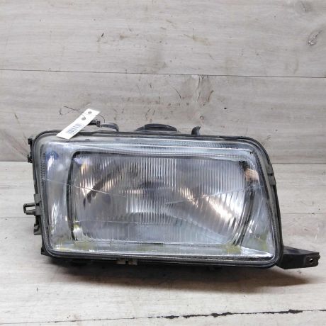 fara-pravaia-audi-80-b4-defekt-art-64010-big-0