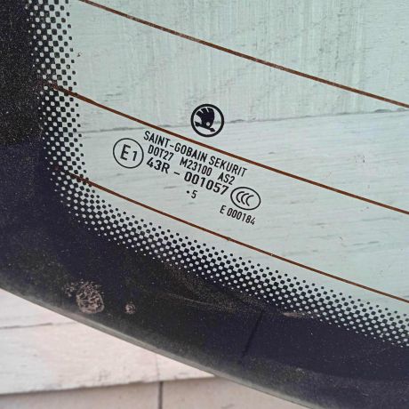 steklo-zadnee-s-podogrevom-skoda-superb-volkswagen-passat-b5-gp-defekt-obogreva-art-64353-big-3