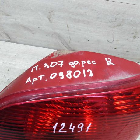 fonar-zadnii-pravyi-defekt-peugeot-307-dorestail-art-64468-big-9