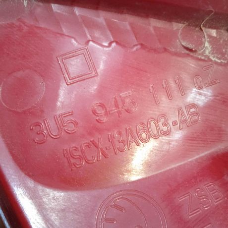 fonar-zadnii-levyi-skoda-superb-art-64519-big-1