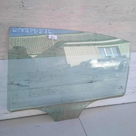 steklo-dveri-zadnee-levoe-skoda-superb-art-64534-big-0