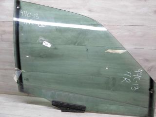 steklo-dveri-perednee-pravoe-audi-100-c3-bu-art-65119