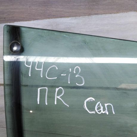 steklo-dveri-perednee-pravoe-audi-100-c3-bu-art-65119-big-3