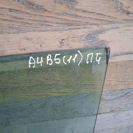 steklo-dveri-perednee-levoe-audi-a4-b5-art-65153-big-0