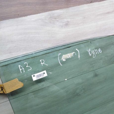 steklo-dveri-pravoe-audi-a3-8l-kupe-art-65170-big-3